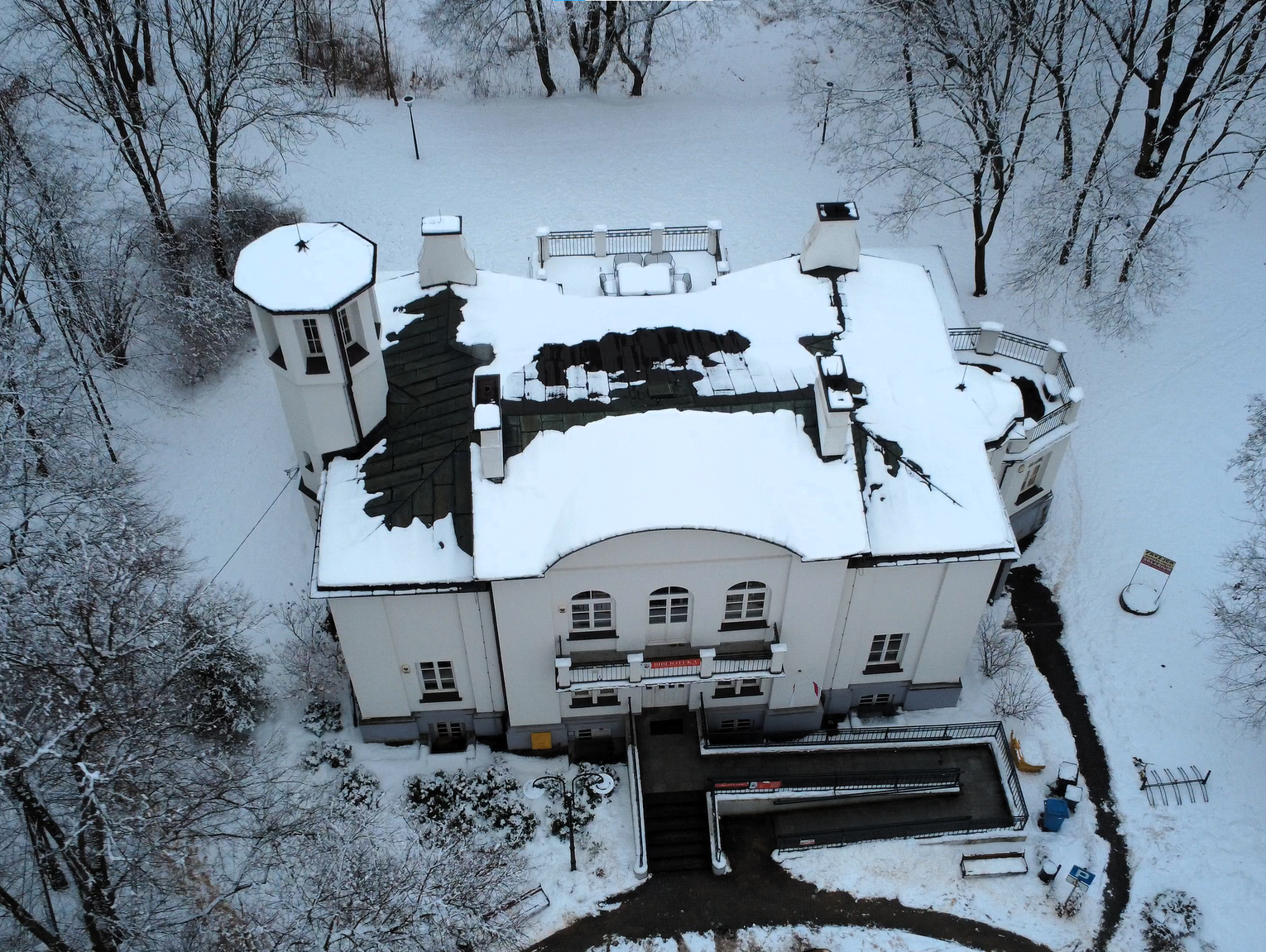 Jest oficjalne stanowisko Poczty Polskiej. Co dalej z placówką w Otrębusach?