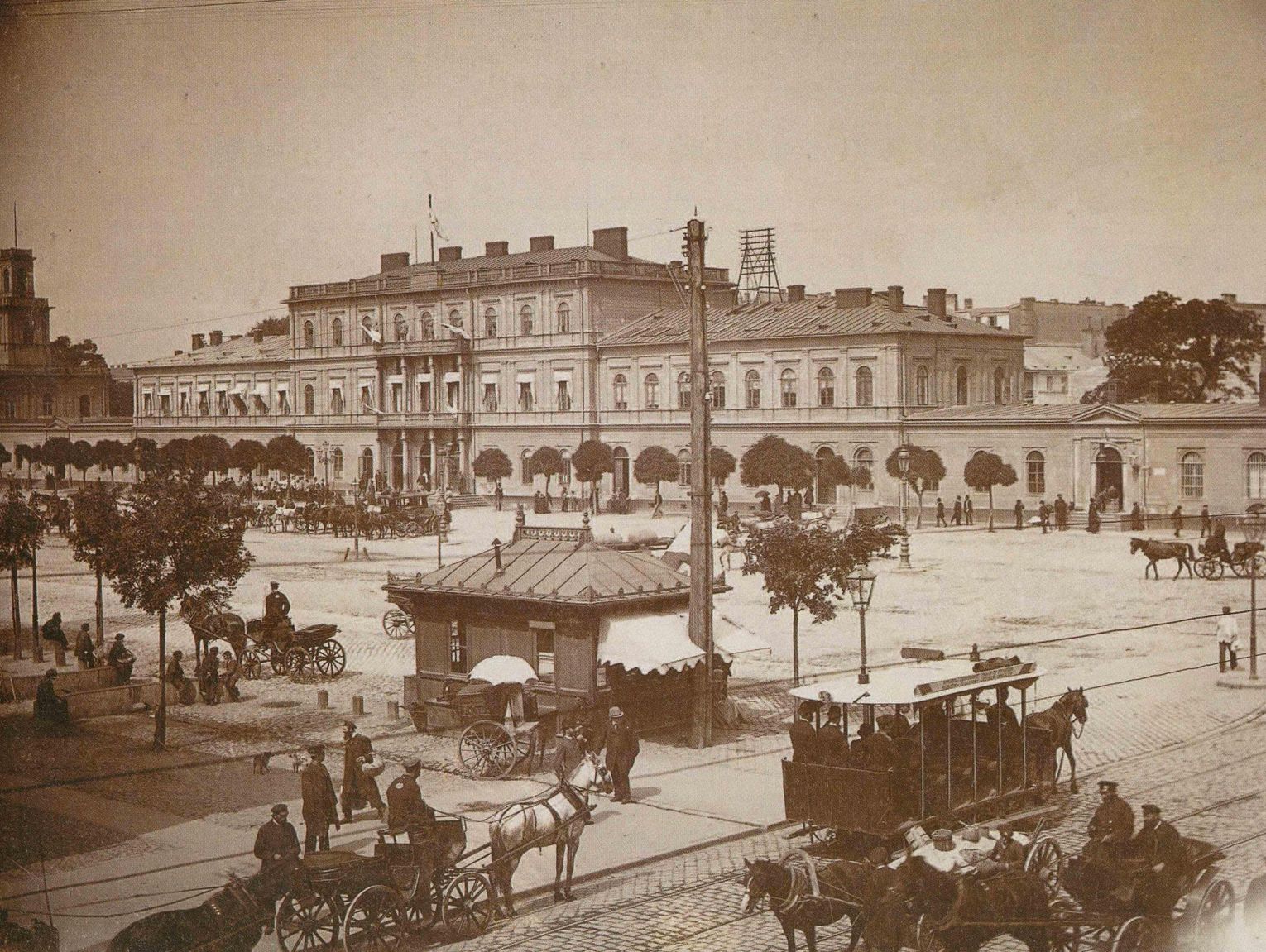 Kolej, która zmieniła wszystko. Historia wiedeńskiego traktu i rozwój Brwinowa