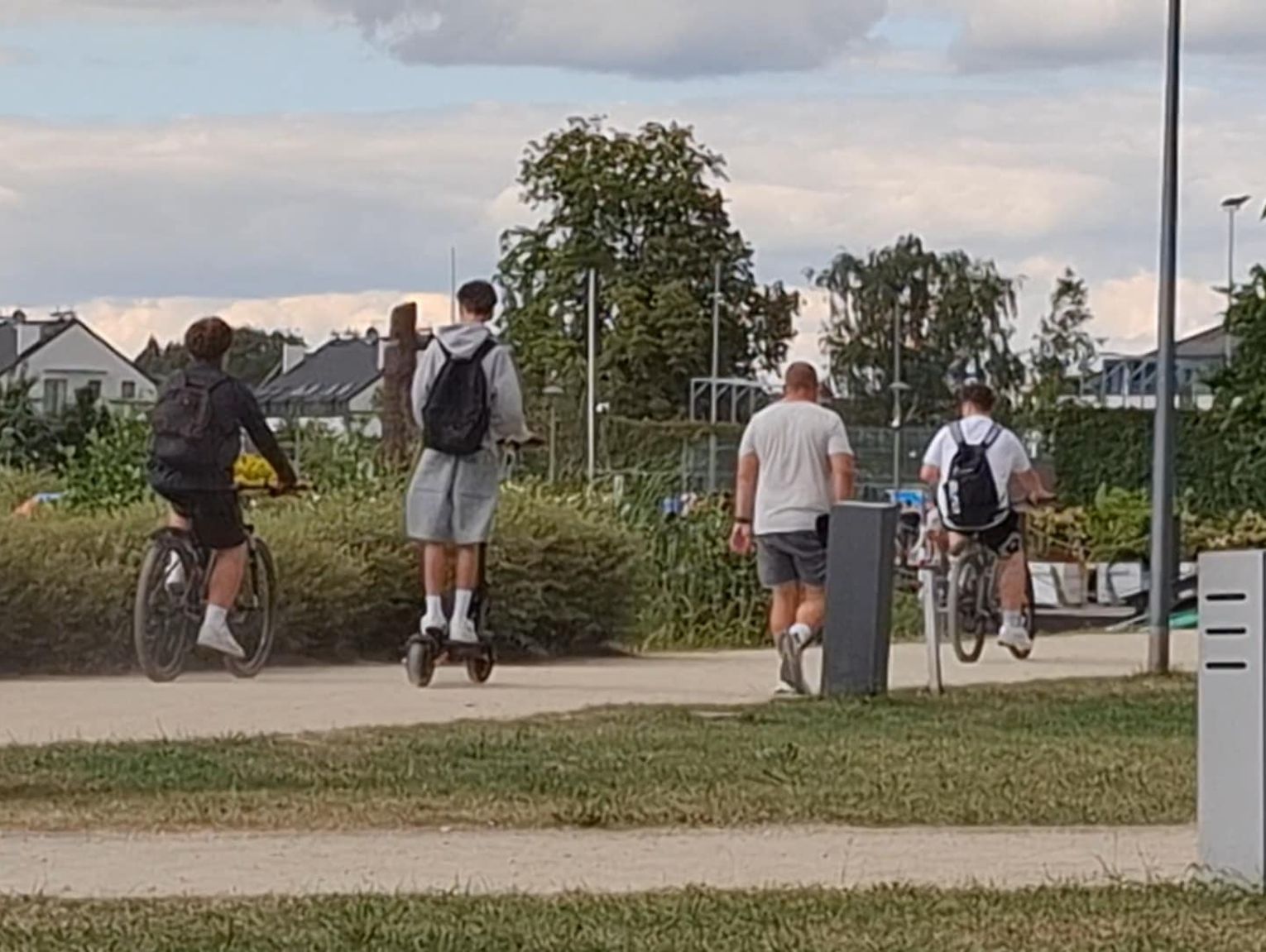 Koniec hulajnóg elektrycznych przy Stawach Walczewskiego?