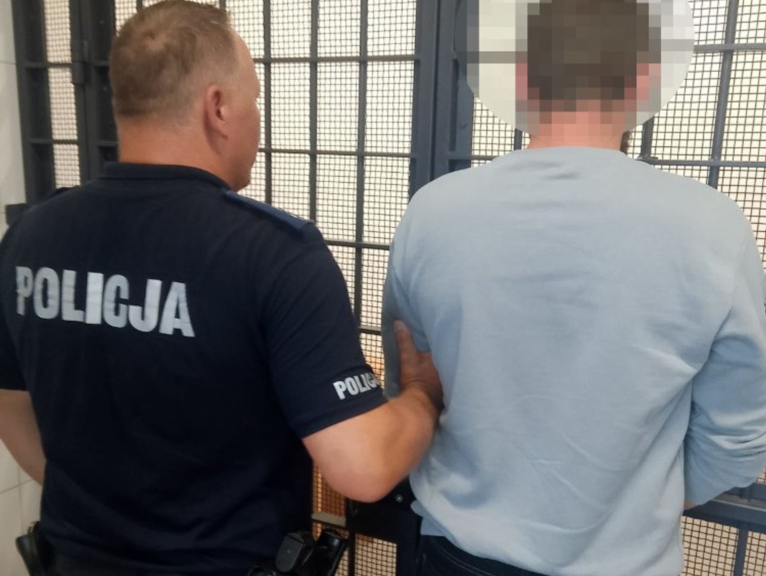 Kradł paczki z sortowni. Zabrał 14 przesyłek