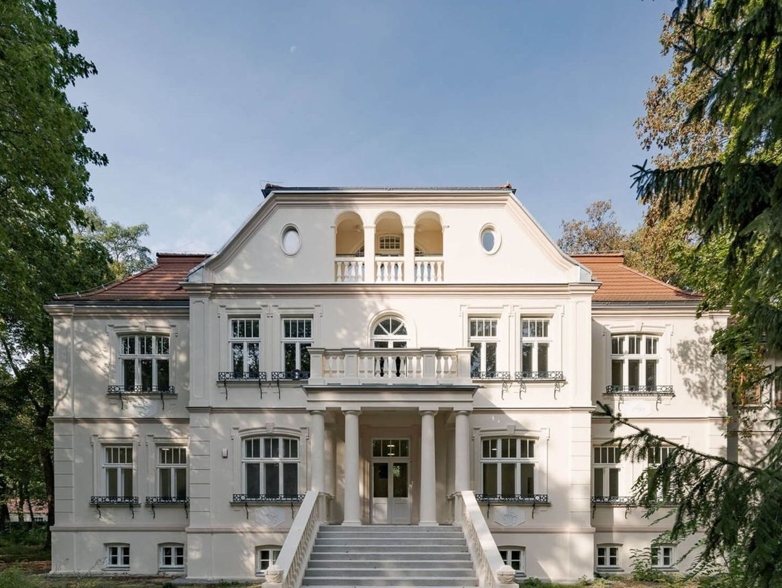 Letnie prognozy w Pruszkowie - co przyniosą nadchodzące dni?