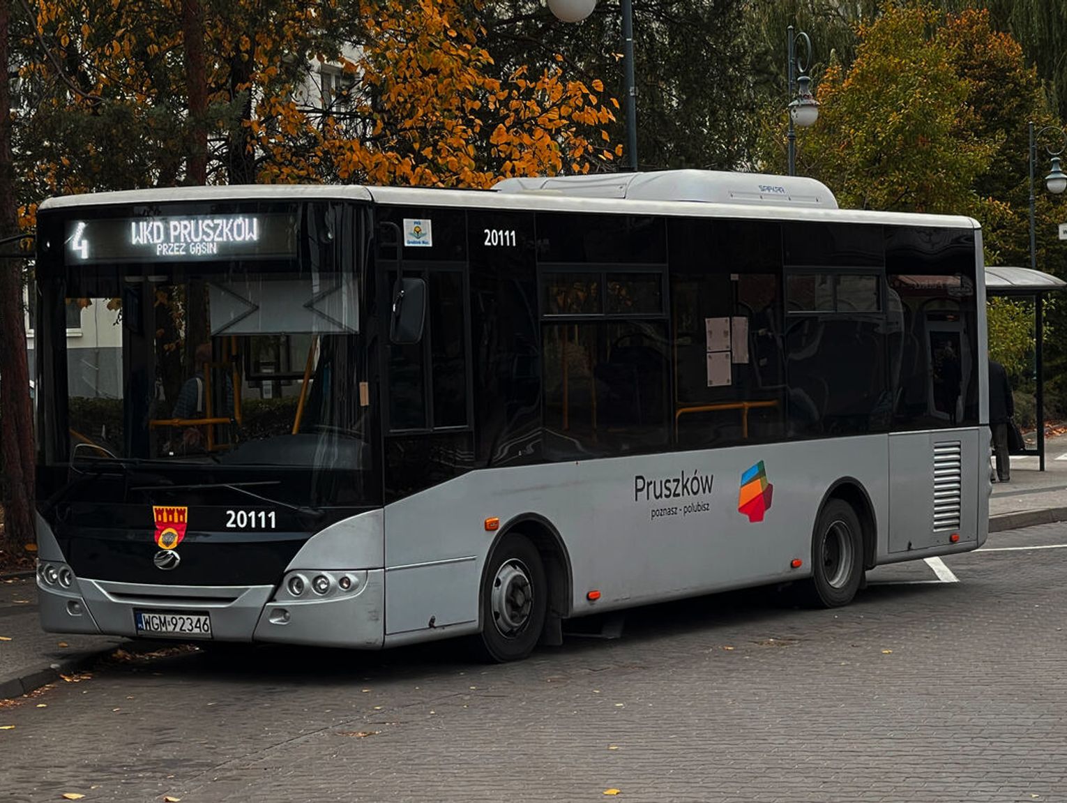 Linia autobusowa nr 4 wraca na stałą trasę w Pruszkowie