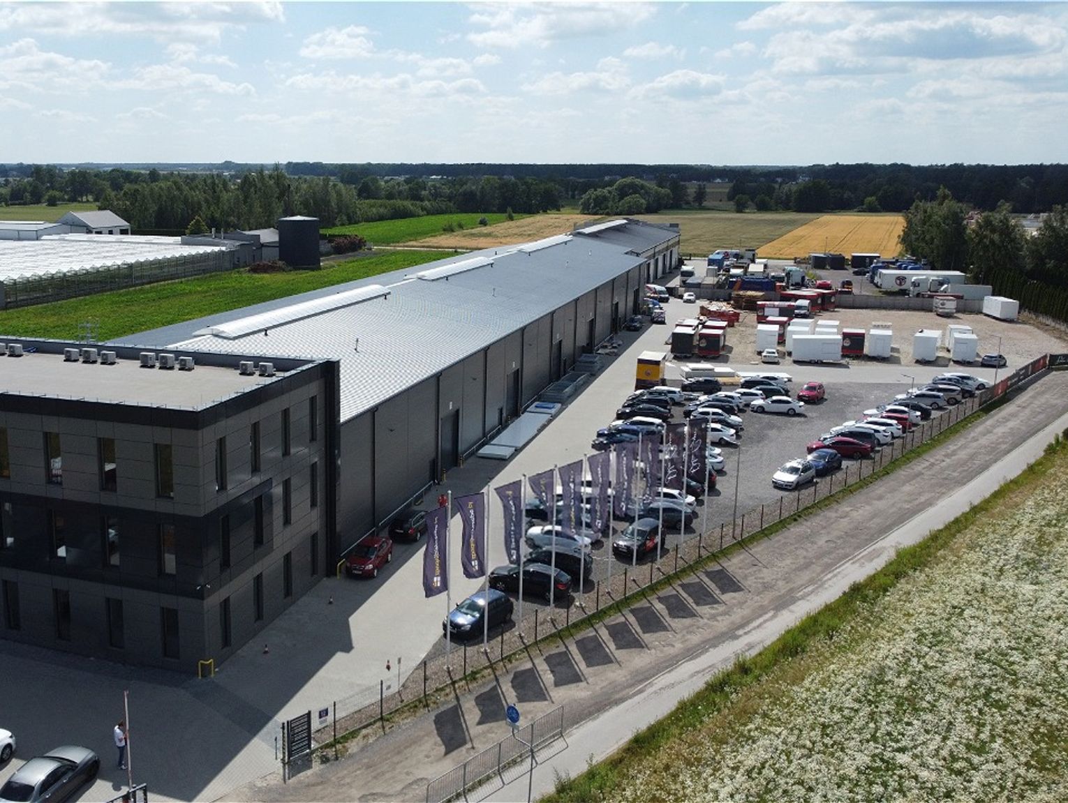 Mobilna przyczepa z kebabem w Nadarzynie… albo nad morzem? To może być nasza robota!