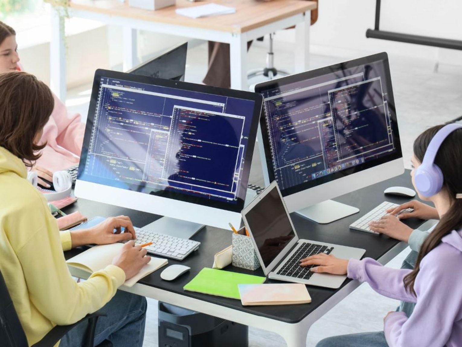 Nowoczesne laboratoria sztucznej inteligencji w szkołach Pruszkowa