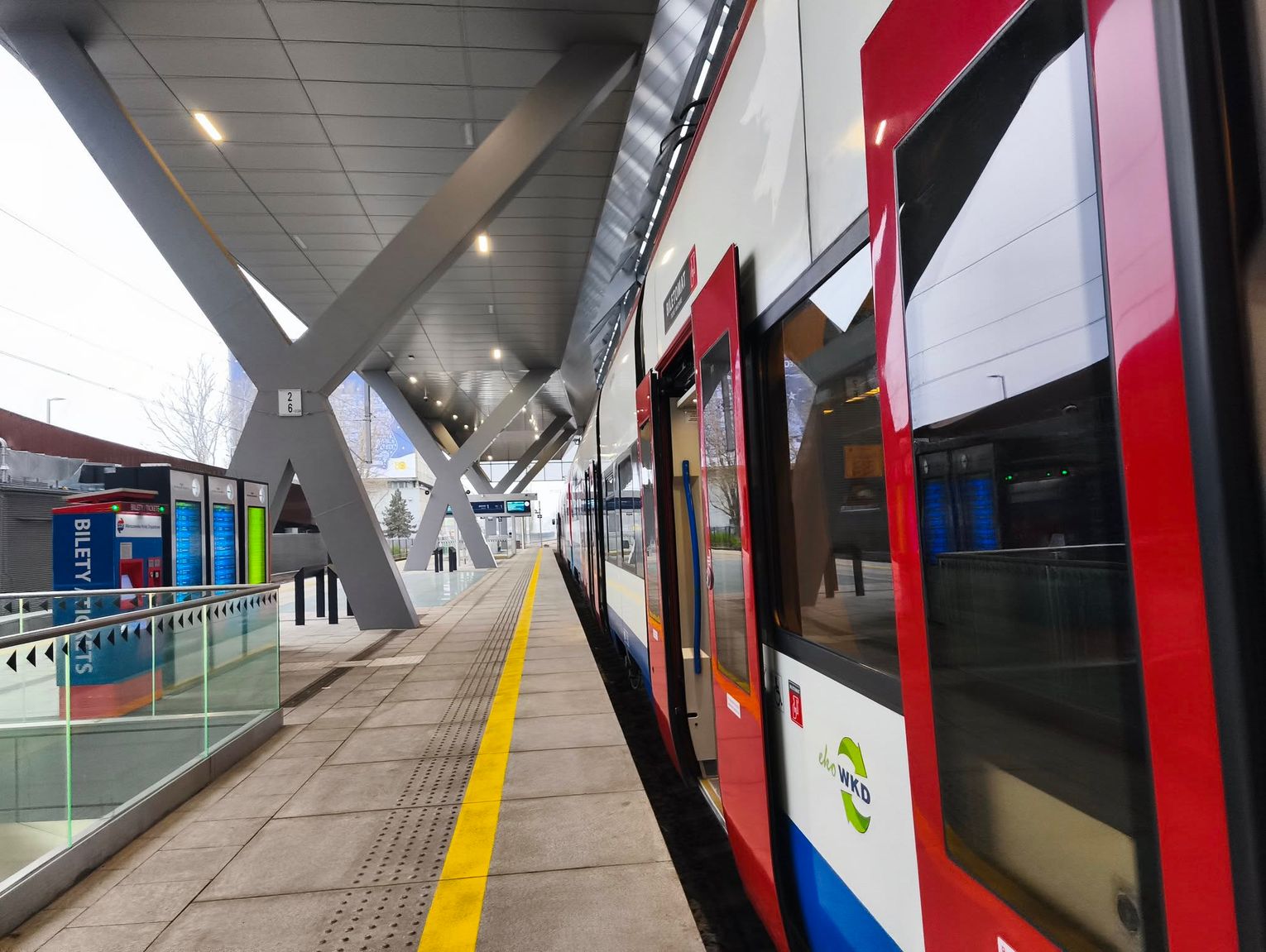 Od środy do piątku specjalny rozkład jazdy WuKaDki. Będą krótsze trasy i zastępcza komunikacja autobusowa