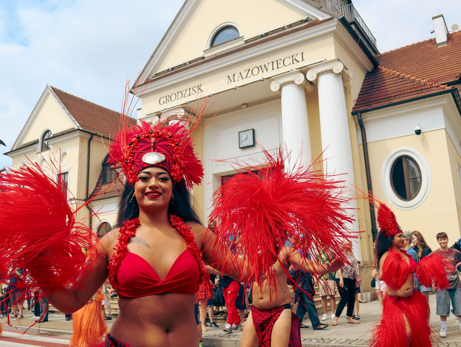 Parada Festiwalu Kultur Świata przeszła ulicami Grodziska [GALERIA ZDJĘĆ]