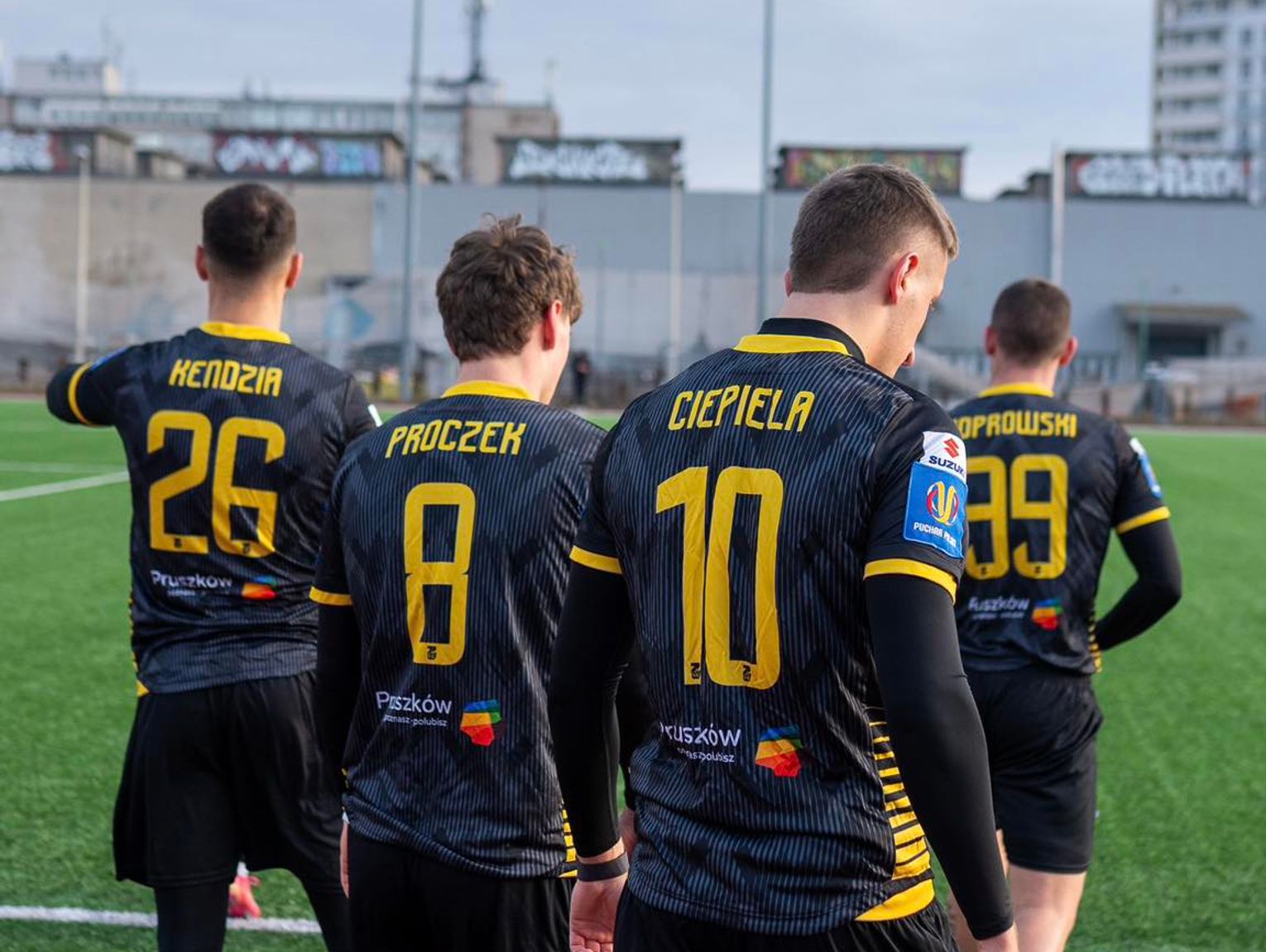 Pójść za ciosem. Znicz czeka na rewanż