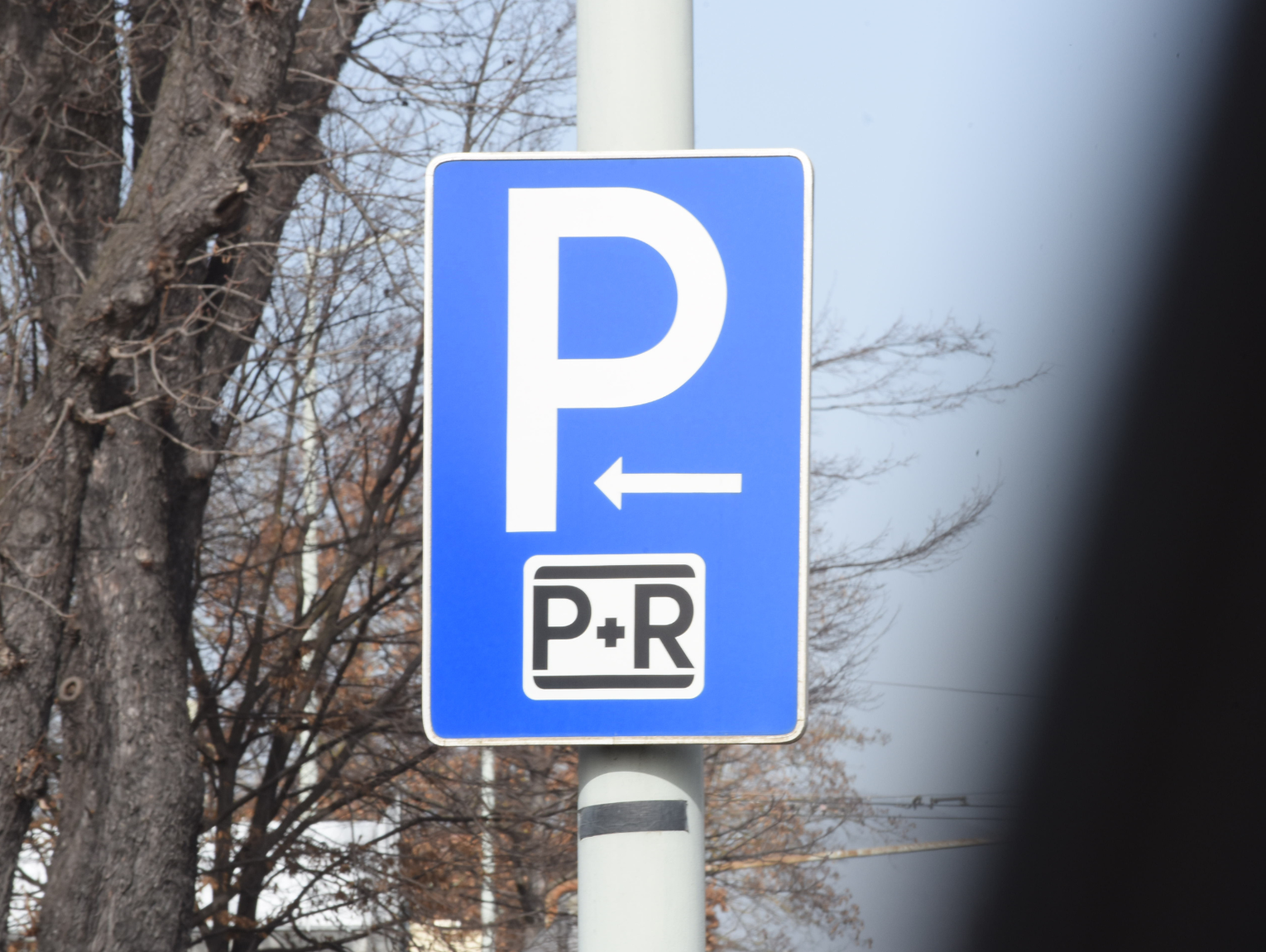 Ponad 2,6 mln zł na parking „Parkuj i Jedź” w Szczęsnem