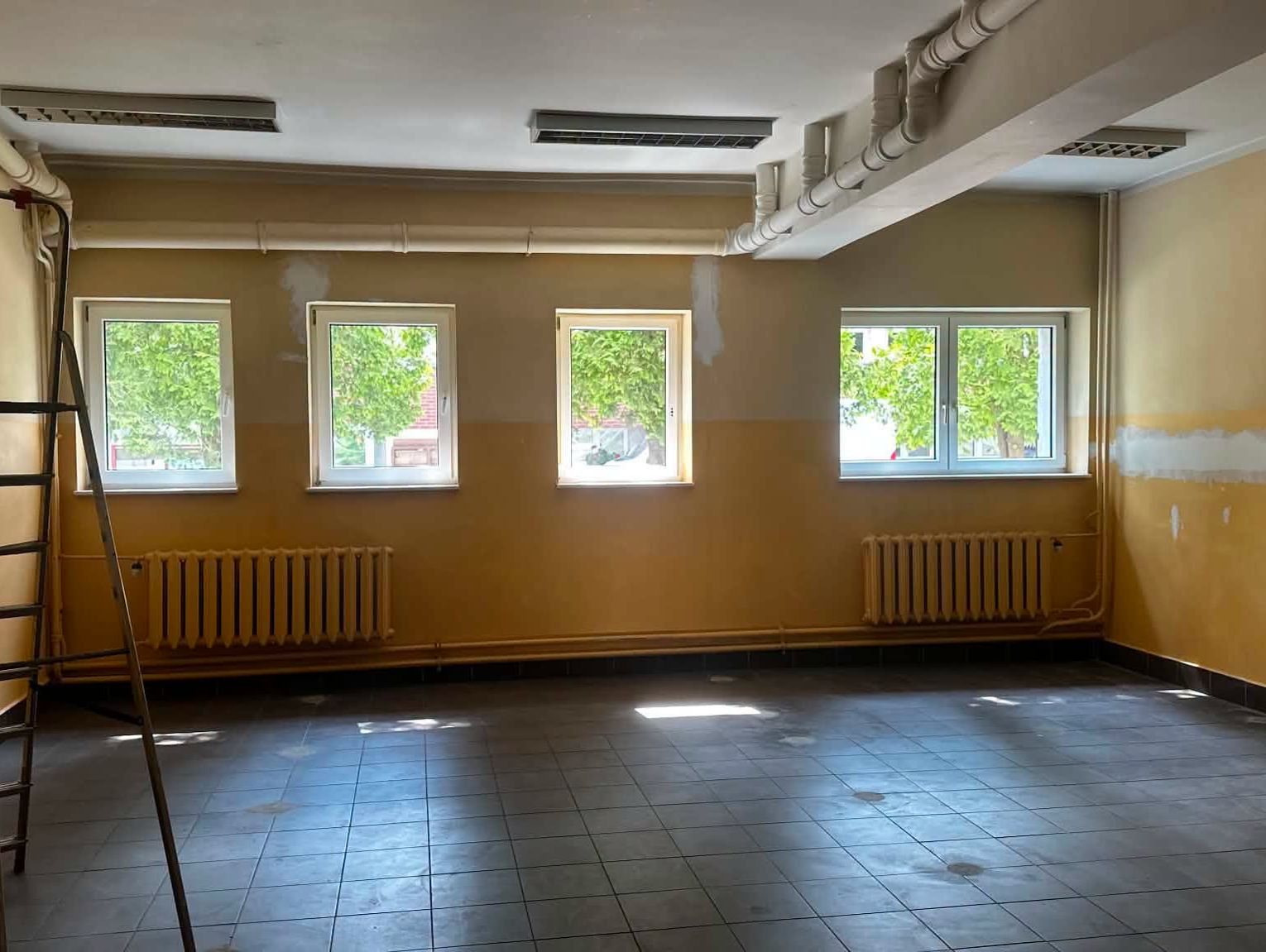 Remonty w szkołach i przedszkolach. Co zmieni się przed 1 września?