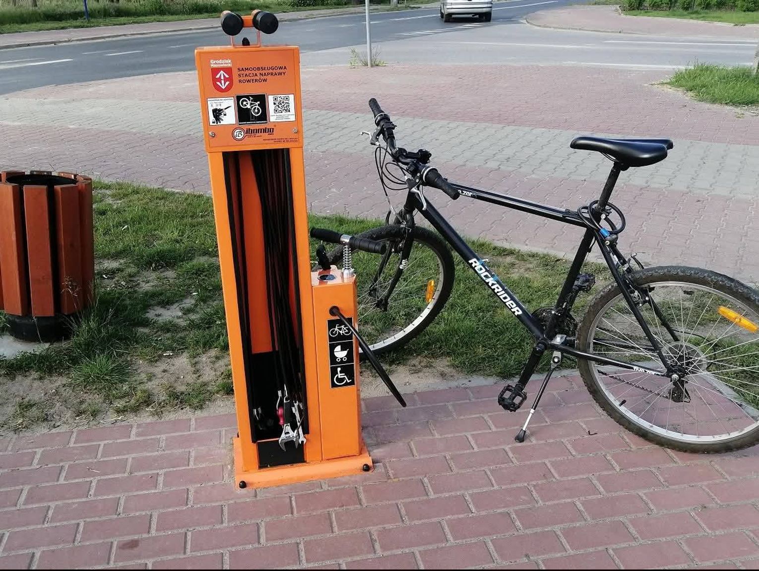 Stacja naprawy rowerów przy każdej grodziskiej szkole