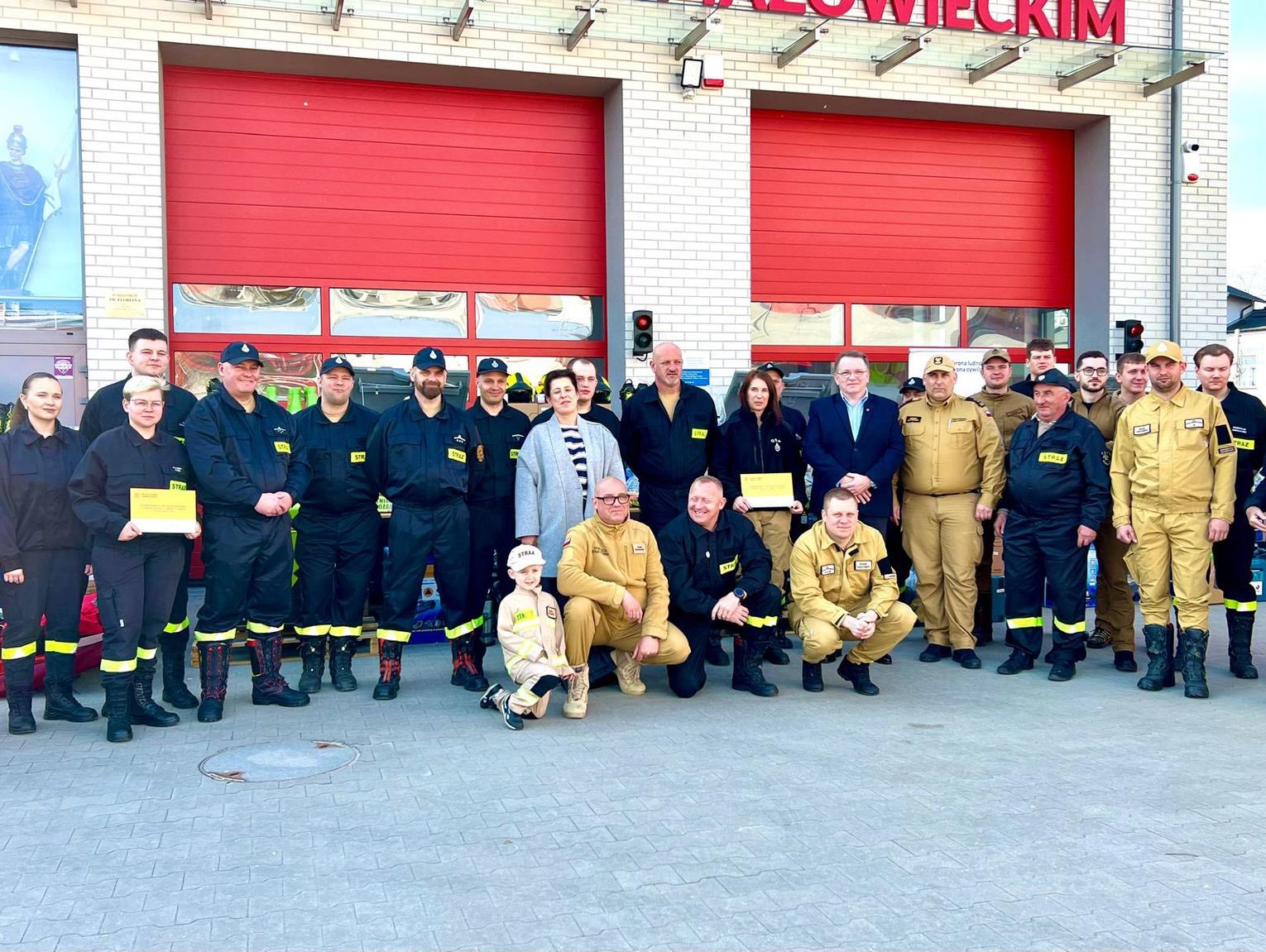 Strażacy z Gminy Grodzisk z nowym wyposażeniem