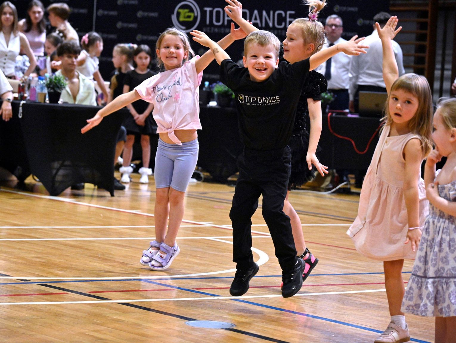 Top Dance prowadzi nabór. Bezpłatne zajęcia dla dzieci, dorosłych i seniorów