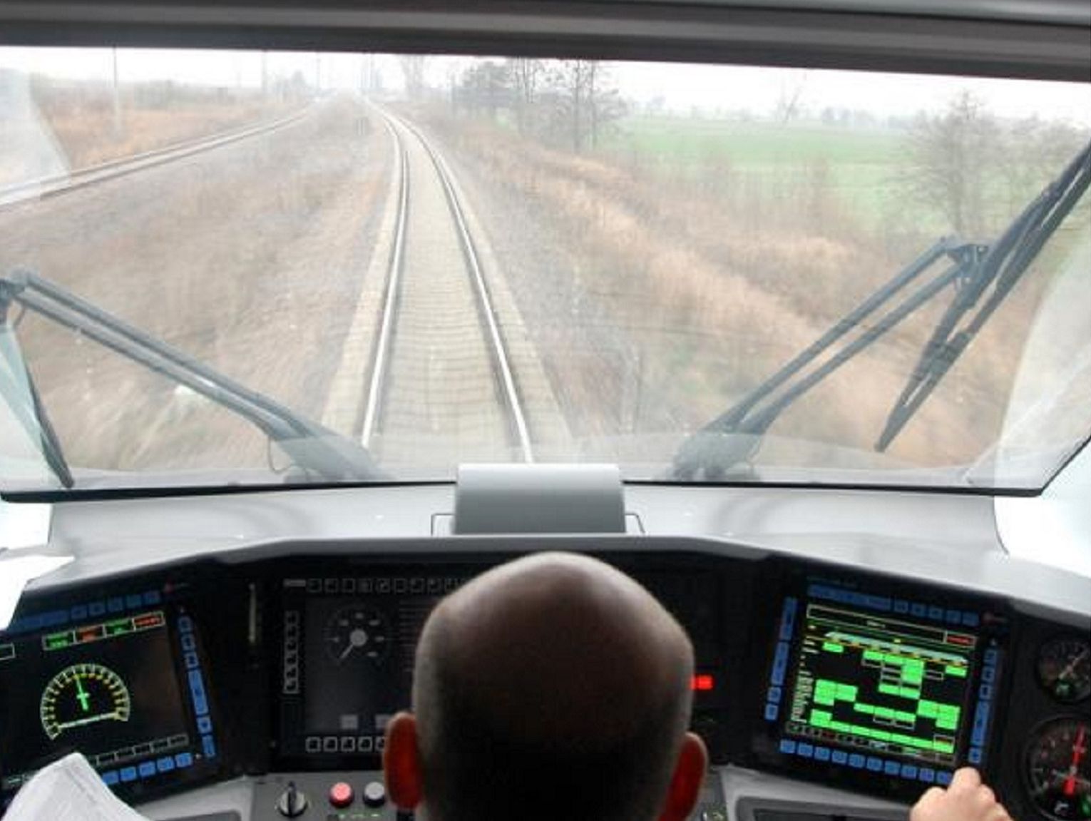 Tragedia na torach w Pruszkowie. Kobieta wtargnęła przed pociąg