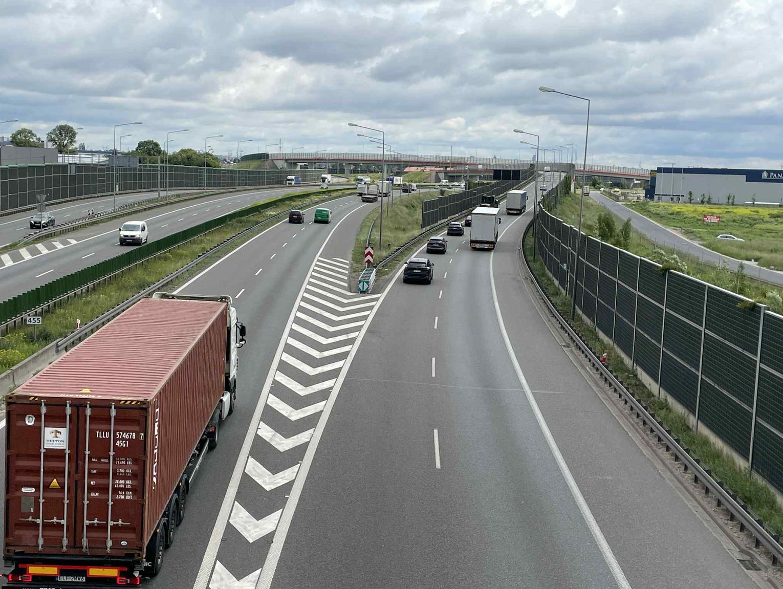 Uwaga kierowcy! Utrudnienia na trasach S8 i A2