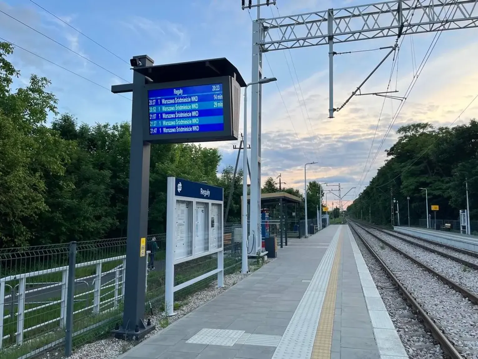 WKD wraca do przedwakacyjnego rozkładu jazdy