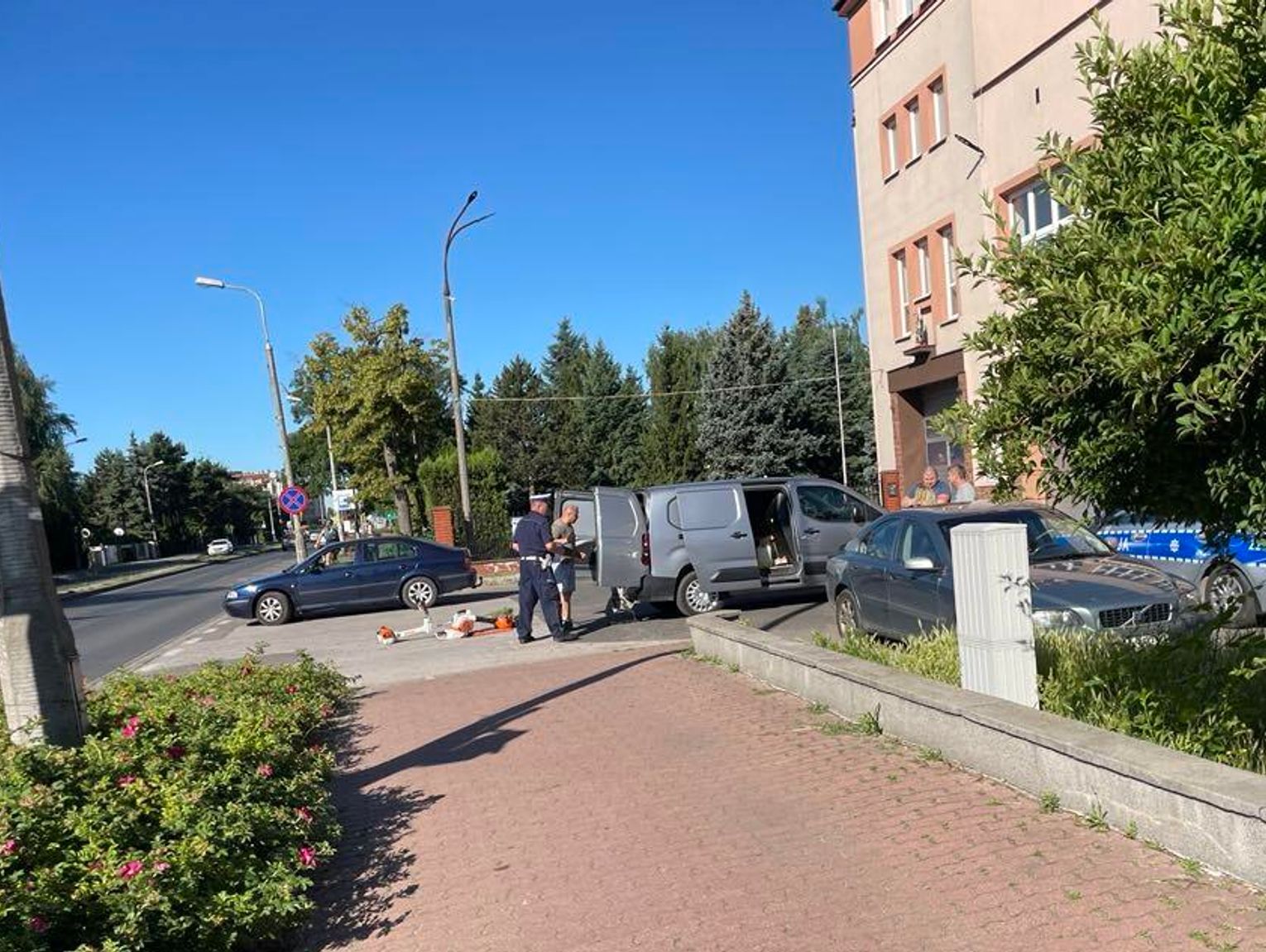 Wypadek przy remizie OSP w Piastowie. Jedna osoba w szpitalu