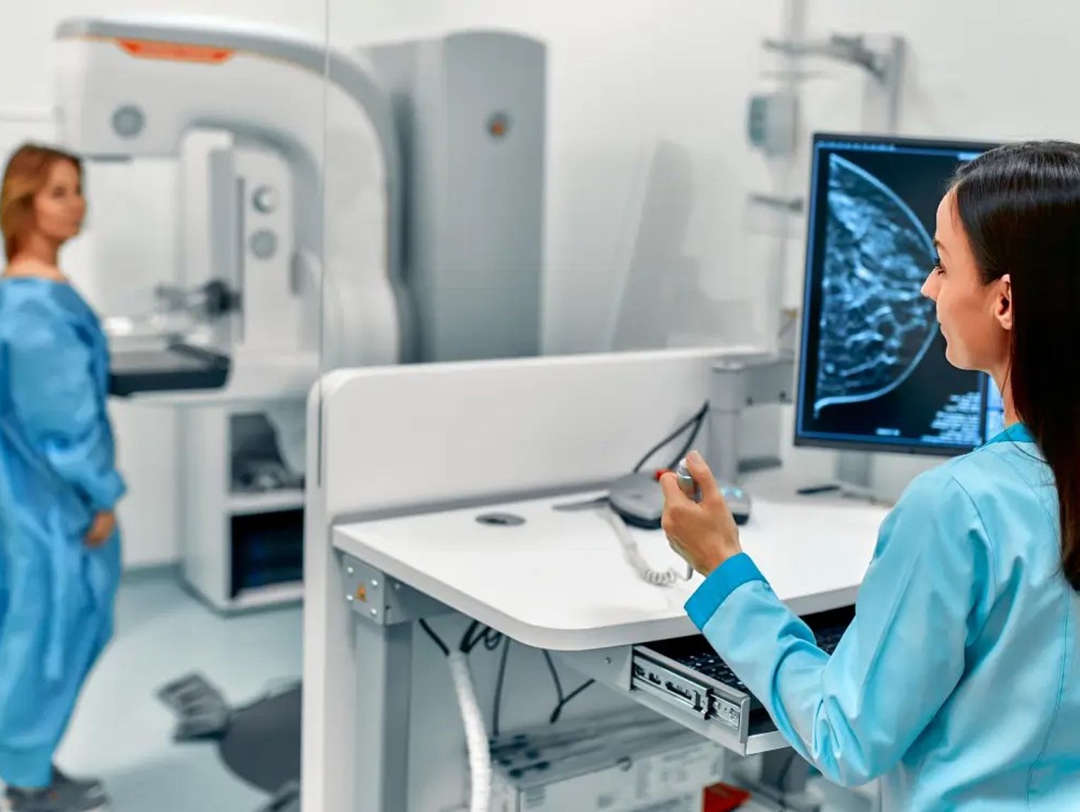 Zadbaj o zdrowie – cyfrowa mammografia dla mieszkanek powiatu pruszkowskiego