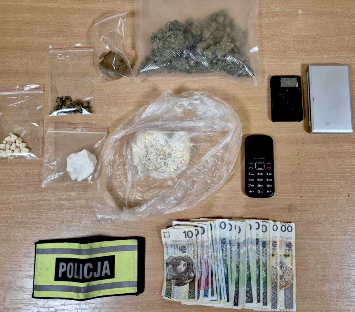260 gramów narkotyków przejęte w Milanówku – 36-latek trafił do aresztu