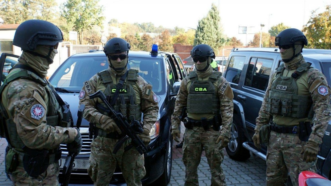 300 agentów CBA w Wólce Kosowskiej 300 agentów CBA w Wólce Kosowskiej