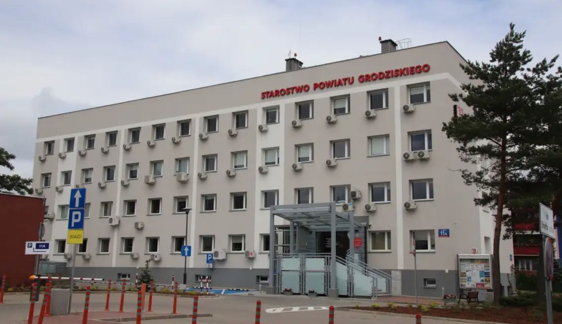 6 godzin czekania, zero gwarancji wejścia. Co się dzieje w wydziale komunikacji w Grodzisku? 6 godzin czekania, zero gwarancji wejścia. Co się dzieje w wydziale komunikacji w Grodzisku?