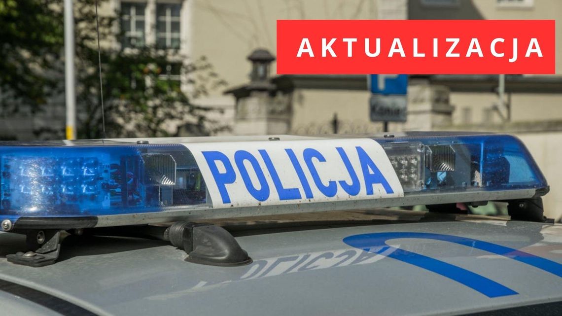 Aktualizacja: Zakrwawiony mężczyzna wbiegł do szkoły w Pruszkowie. Miał być bity i przetrzymywany