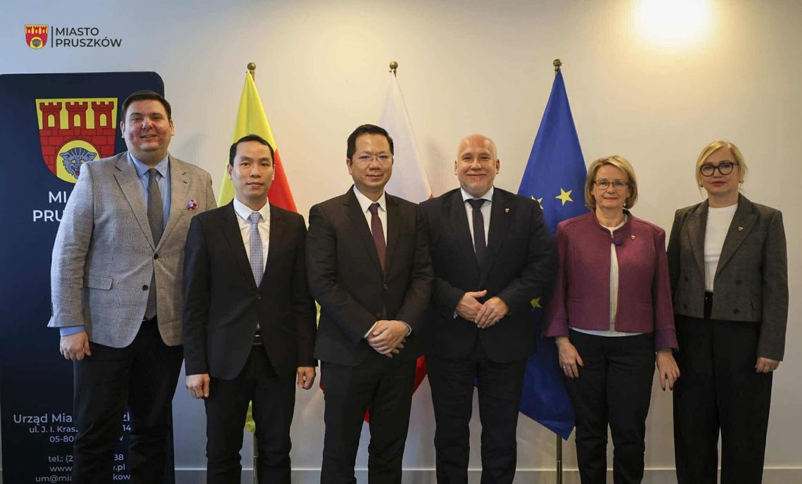 Ambasador Wietnamu w Pruszkowie. Wraca historia sprzed 50 lat Ambasador Wietnamu w Pruszkowie. Wraca historia sprzed 50 lat