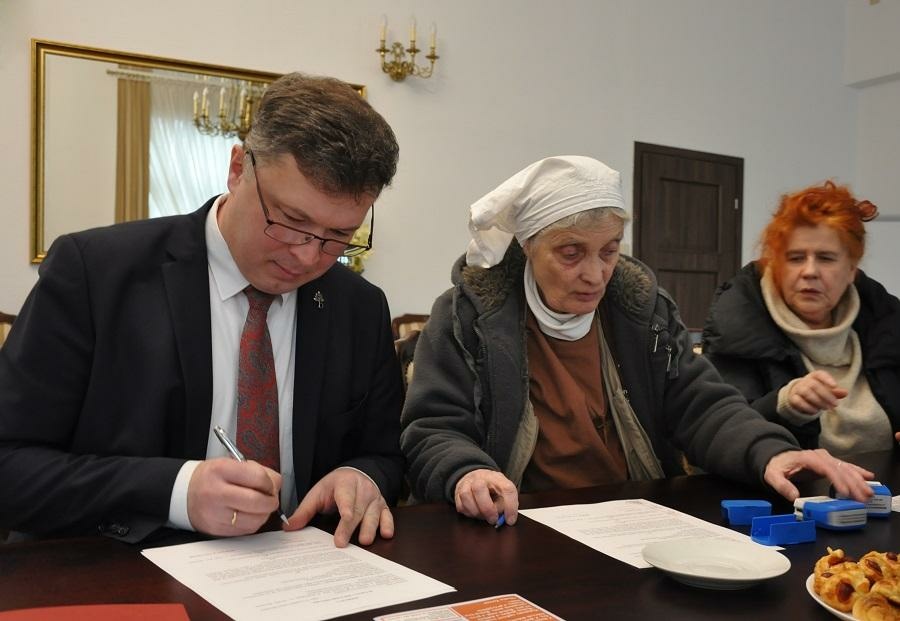 Chleb Życia kontynuuje dzieło w Brwinowie Chleb Życia kontynuuje dzieło w Brwinowie