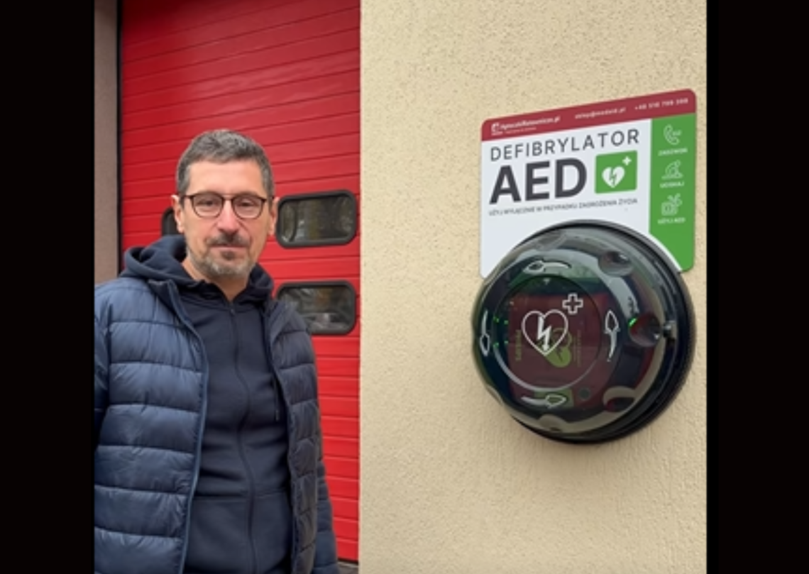 Defibrylator AED już dostępny w OSP Nadarzyn. Zakup sfinansowano z budżetu powiatu Defibrylator AED już dostępny w OSP Nadarzyn. Zakup sfinansowano z budżetu powiatu
