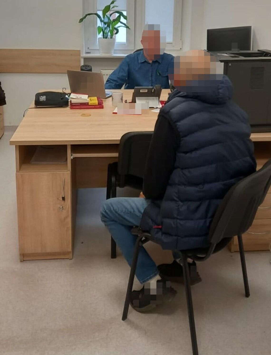 Gorąco na trybunach w Pruszkowie. Trzech mężczyzn zatrzymanych po meczu Gorąco na trybunach w Pruszkowie. Trzech mężczyzn zatrzymanych po meczu