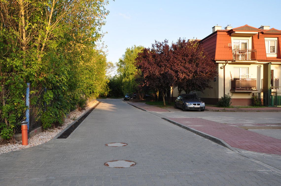 Koniec prac przy ul. Woydy w Brwinowie. Inwestycja kosztowała ponad 2,6 mln zł Koniec prac przy ul. Woydy w Brwinowie. Inwestycja kosztowała ponad 2,6 mln zł