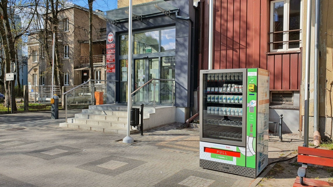 Maseczkomat przy urzędzie Maseczkomat przy urzędzie