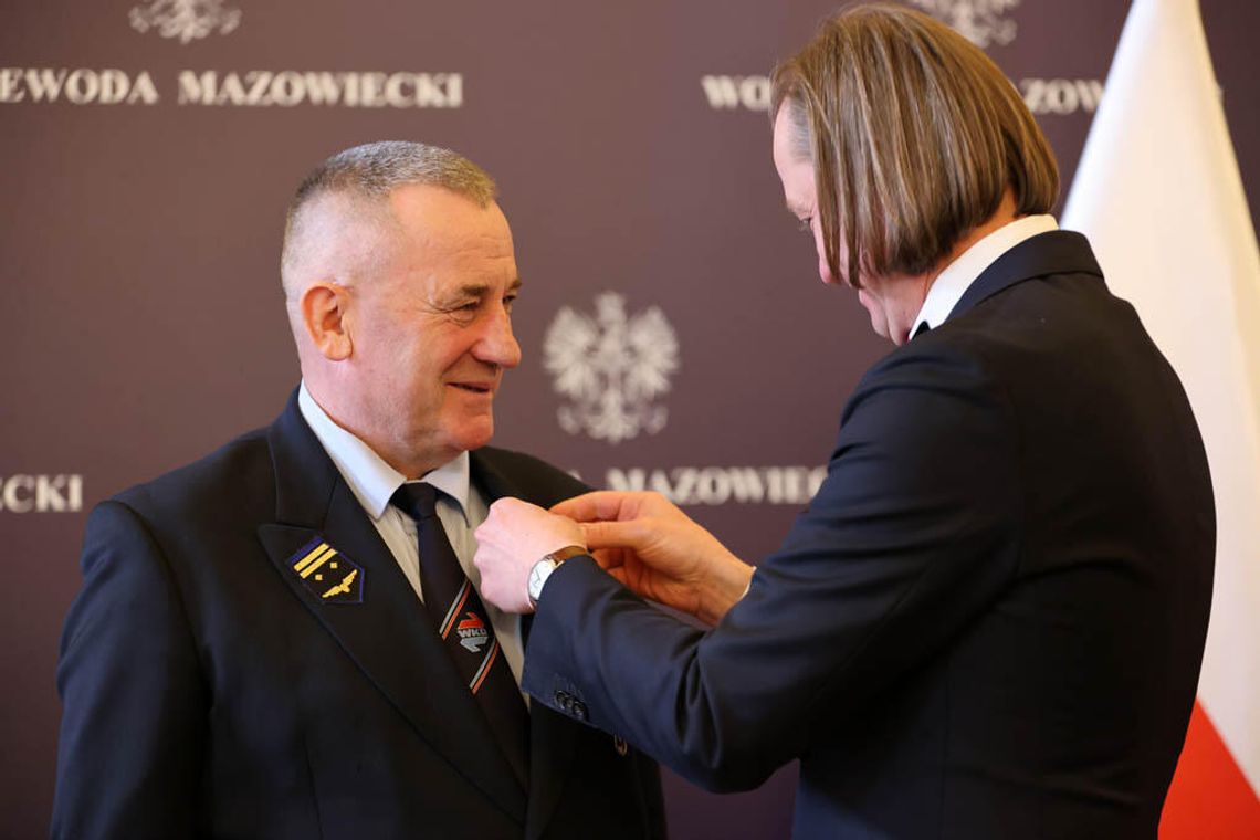 Maszynista WKD z medalem państwowym. 47 lat pracy docenione