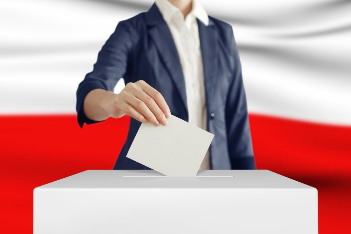 Mieszkańcy Baranowa i Milanówka decydują – trwa referendum. Czy burmistrz i wójt utrzymają się u władzy?