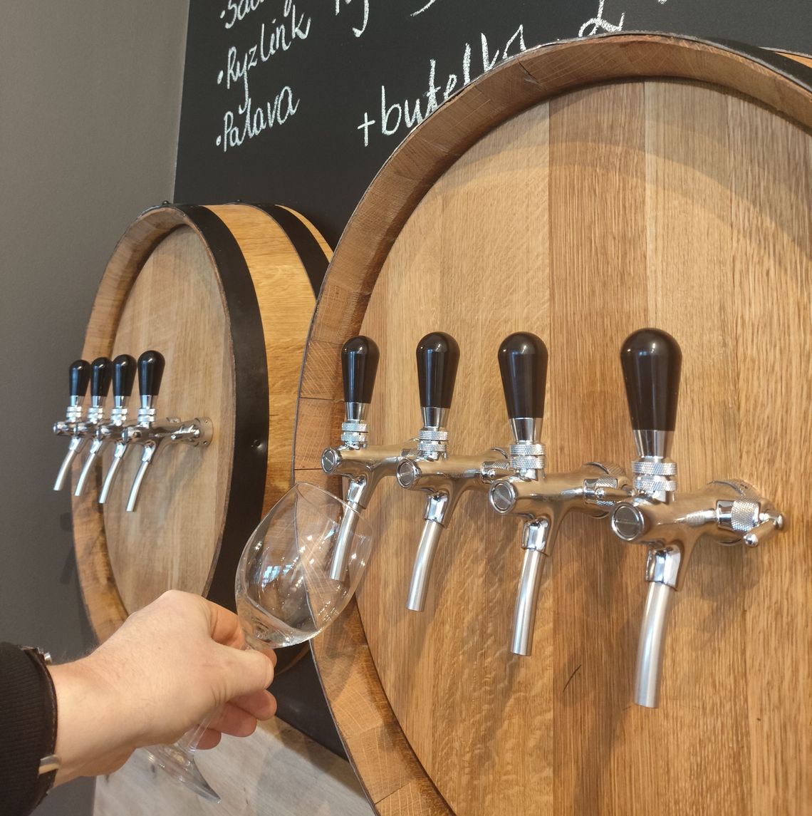 Morawskie Sklepy wina i sery – najsmaczniejsze miejsce na mapie Pruszkowa!