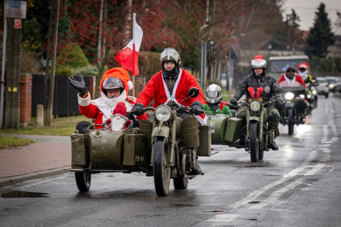 MotoMikołaje rozgrzali serca w Michałowicach!