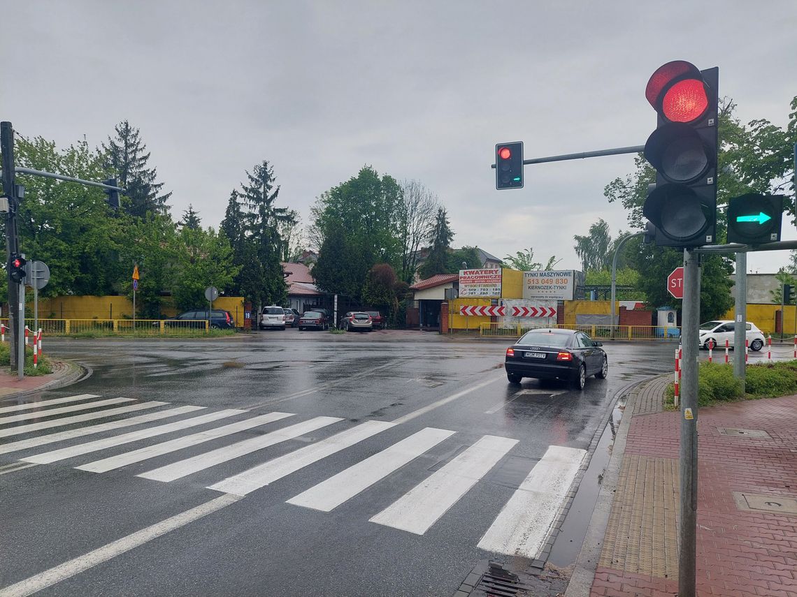 Niepewne losy ścieżki rowerowej z Grodziska do Jaktorowa