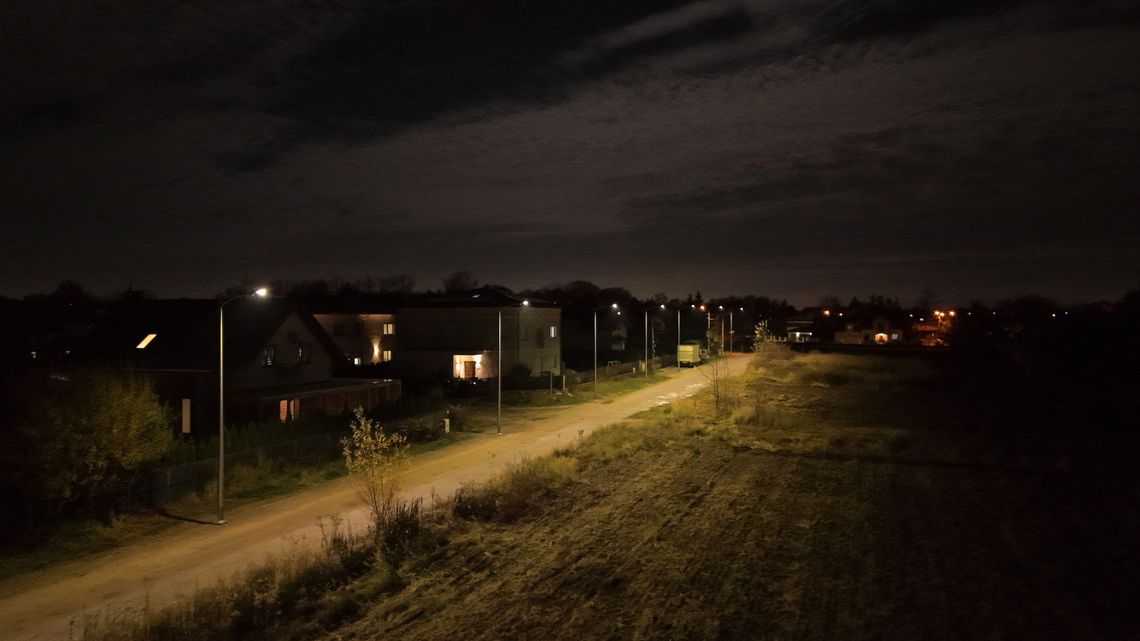 Nowe oświetlenie LED na ul. Batalionu Zośka w Pruszkowie zwiększa bezpieczeństwo mieszkańców Nowe oświetlenie LED na ul. Batalionu Zośka w Pruszkowie zwiększa bezpieczeństwo mieszkańców