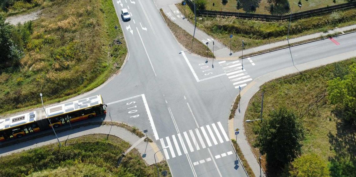 Nowe pasy ostrzegawcze przy S8 w gminie Nadarzyn
