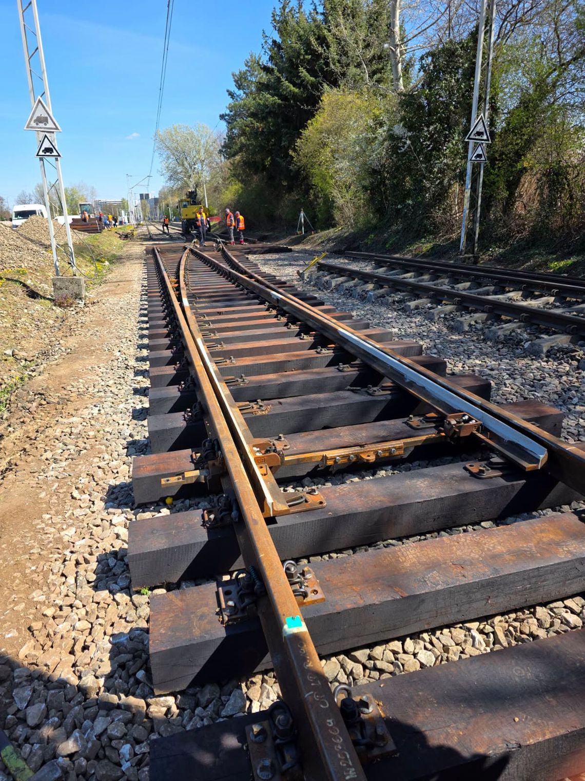 Nowe rozjazdy WKD przy Reducie Ordona już gotowe!