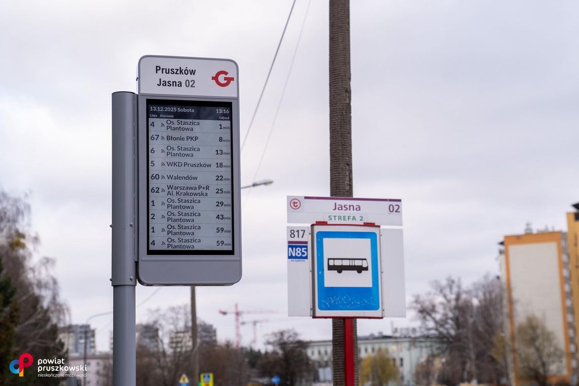 Nowe tablice informacji pasażerskiej GPA. 15 nowoczesnych ekranów już na przystankach