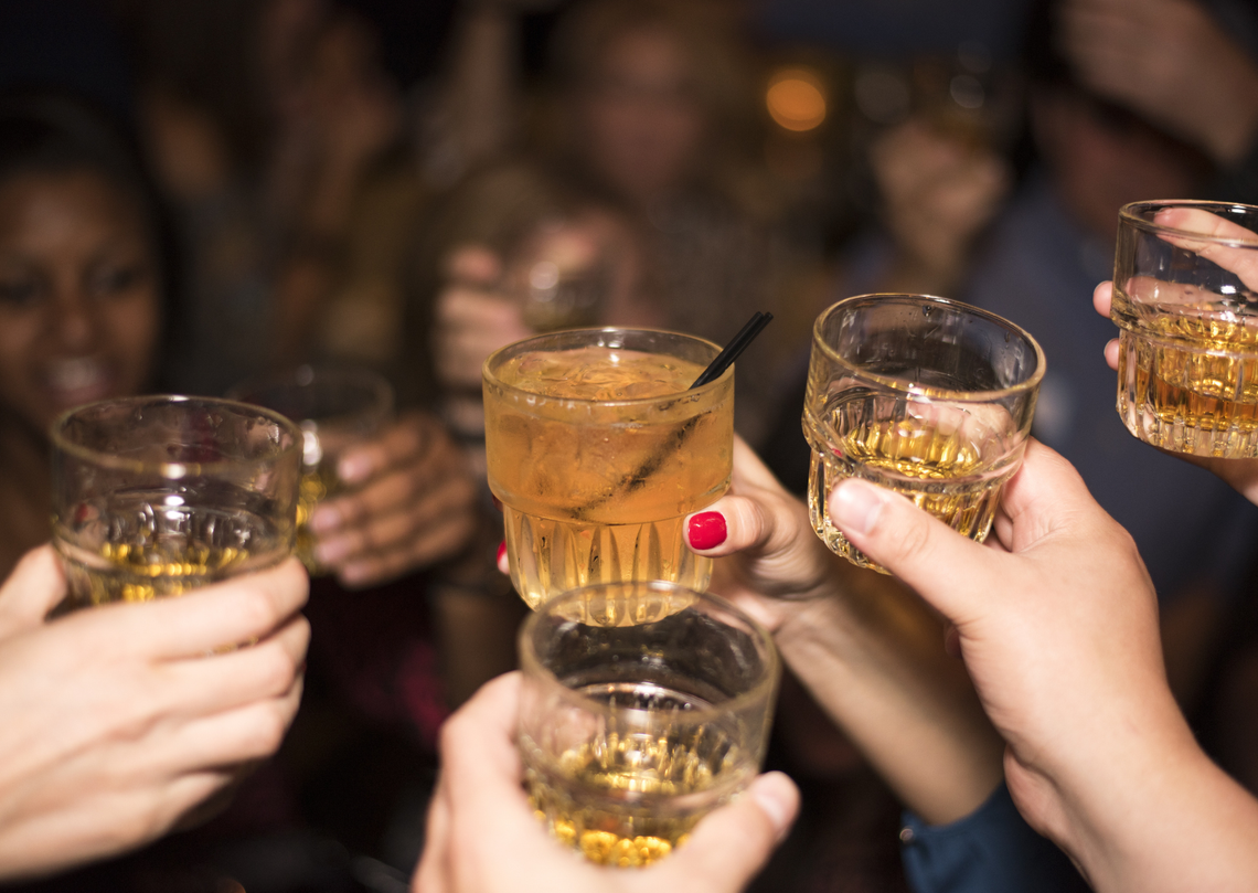 Piastów wprowadzi nocne ograniczenie sprzedaży alkoholu. Rada zdecydowała Piastów wprowadzi nocne ograniczenie sprzedaży alkoholu. Rada zdecydowała
