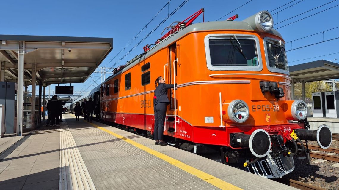 Pociąg 'Nieśpieszny' zabierze Cię w podróż do lat 80. Bilety znikają bardzo szybko
