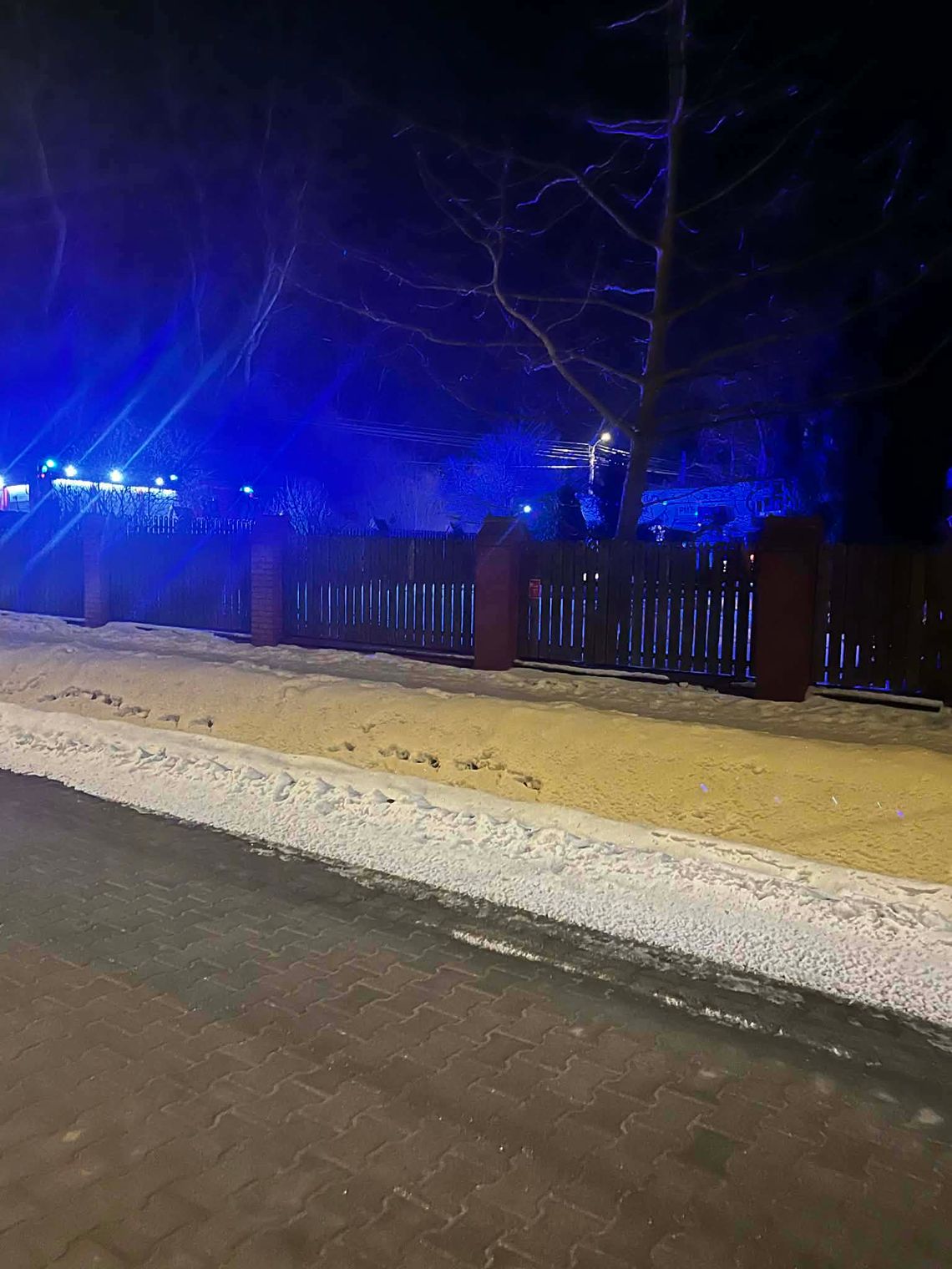 Pożar sadzy w kominie w Milanówku