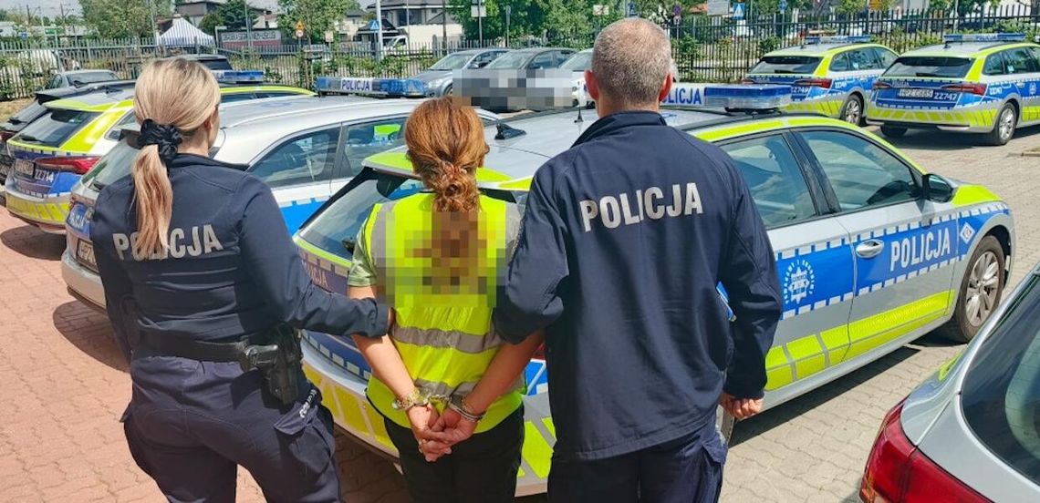 Pruszków: Przywłaszczenie telefonu przy kasie samoobsługowej. 40-latka usłyszała zarzuty Pruszków: Przywłaszczenie telefonu przy kasie samoobsługowej. 40-latka usłyszała zarzuty