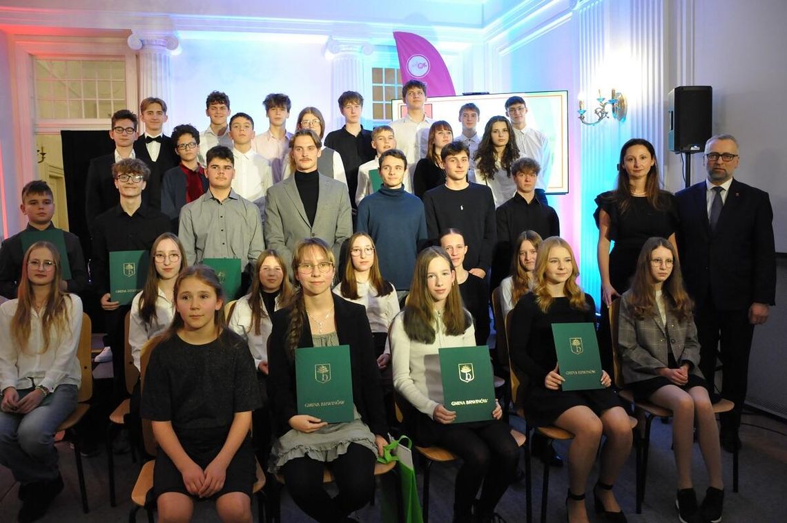 Rekordowe stypendia w Brwinowie. 81 młodych talentów z nagrodami za sukcesy