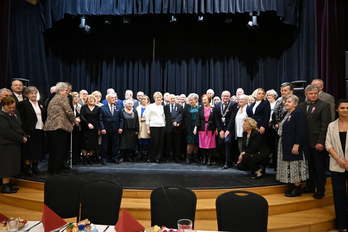 Rekordowe Złote Gody w gminie Nadarzyn. Aż 24 pary świętowały 50 lat małżeństwa