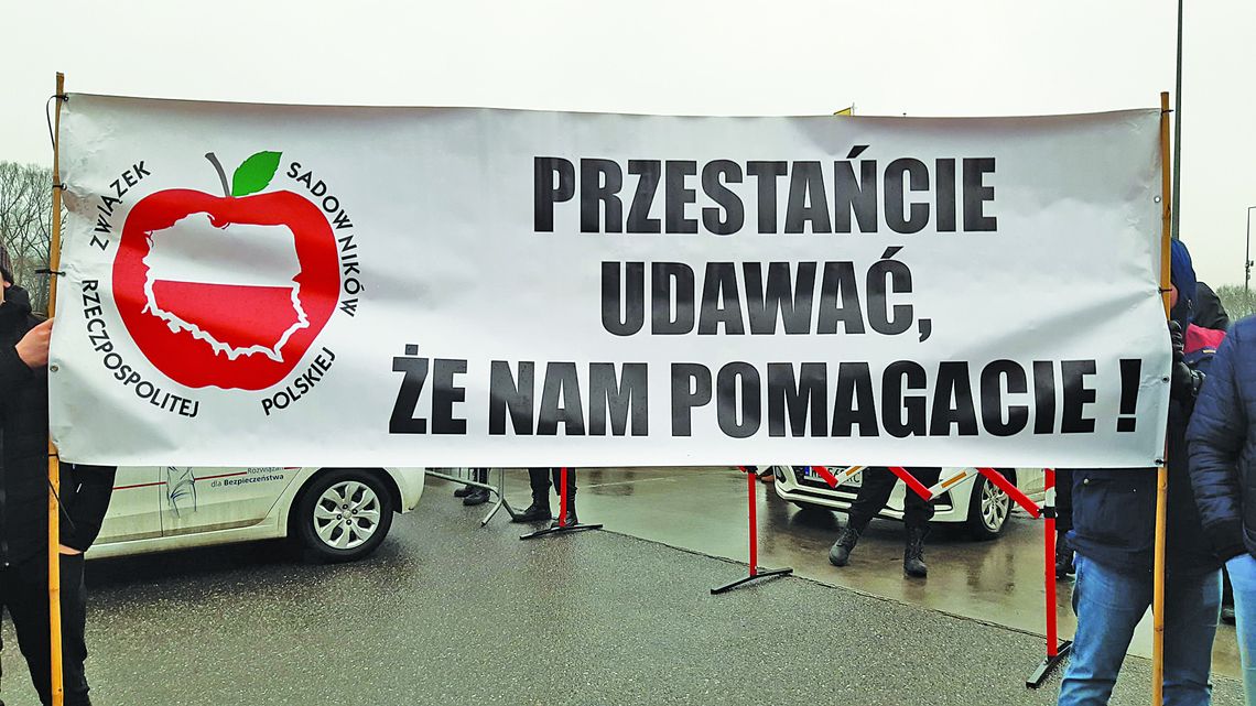 Sadownicy protestowali przeciw działaniom sieci supermarketów