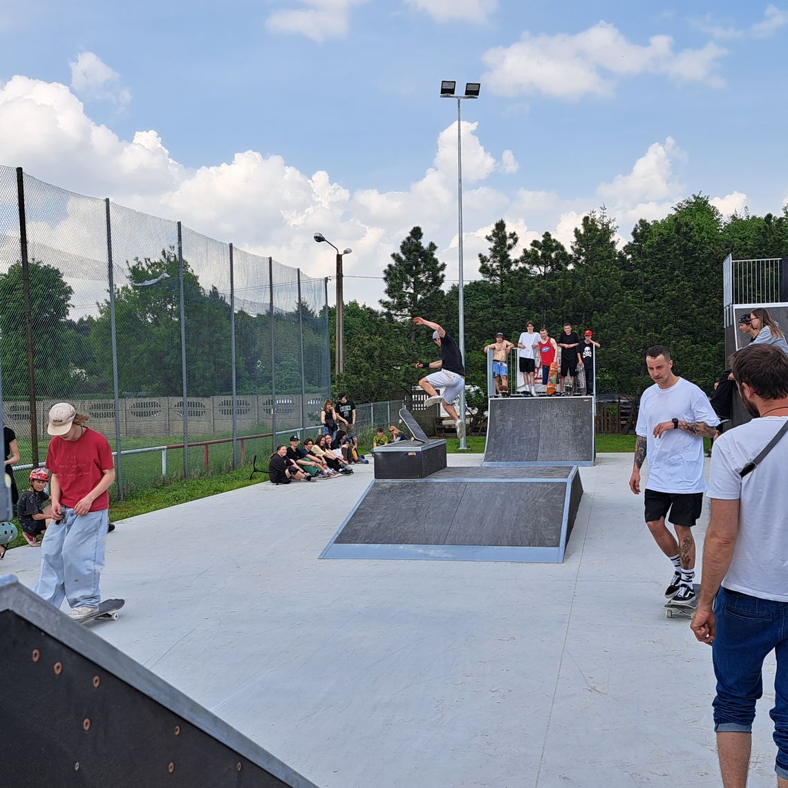 Skatepark w Milanówku otwarty!