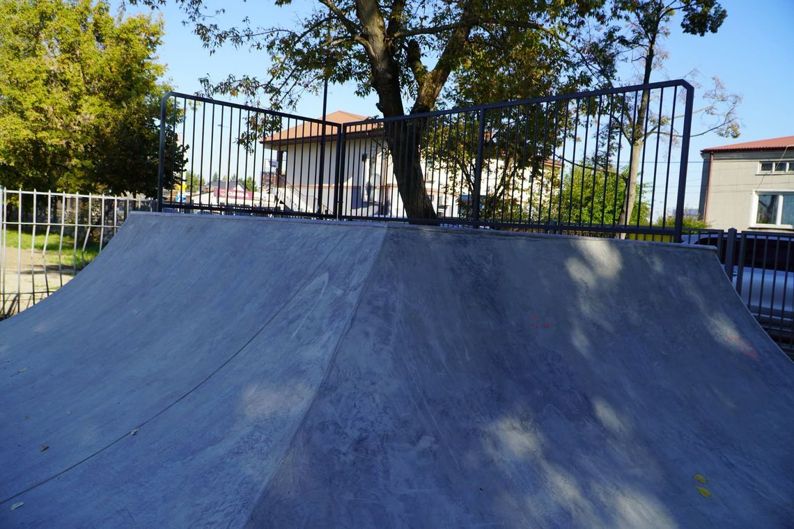 Skatepark w Raszynie już gotowy. Można korzystać Skatepark w Raszynie już gotowy. Można korzystać
