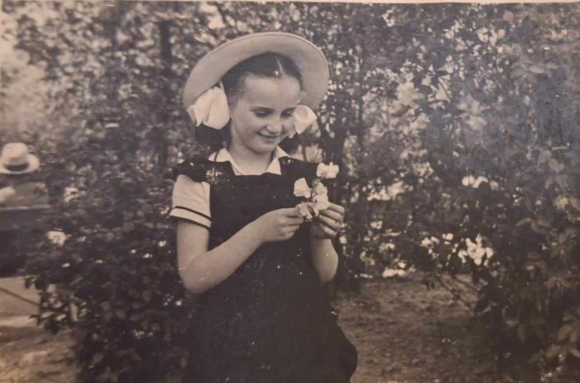 Spałam w jednym pokoju z trupami Spałam w jednym pokoju z trupami